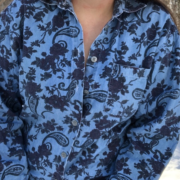 New Look Tops - Paisley Denim Vintage Button Down by New Look Size Medium